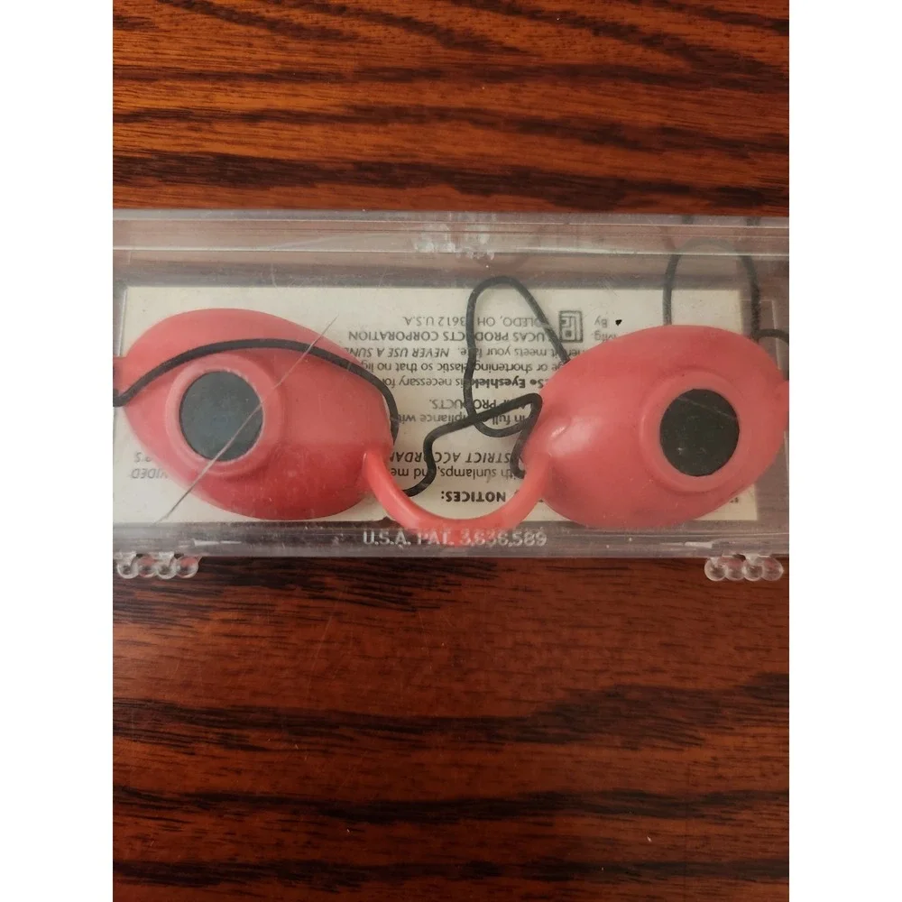 Lucas Super Sunnies Eyeshields Tanning Bed Goggles UV Eye Protection VINTAGE '88